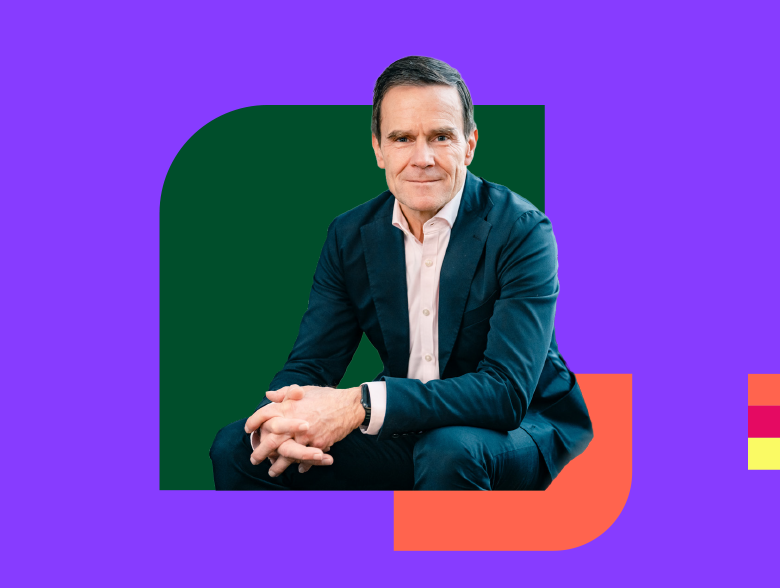 Cut-out-portrait_background-colours_two-shape_1.png